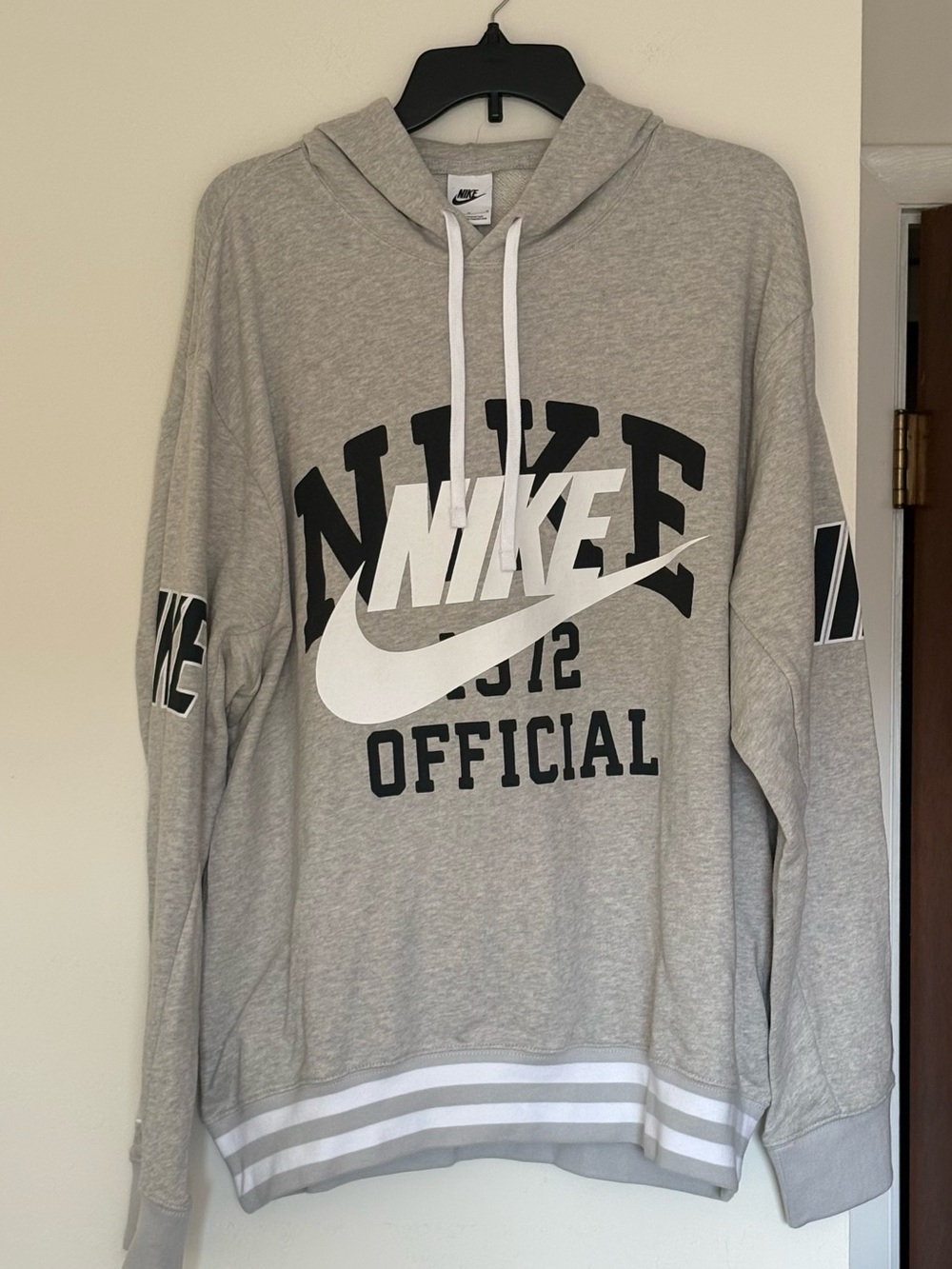 NWT Nike Sportswear Trend French Terry Pullover Hoodie - Grey Heather Size L
